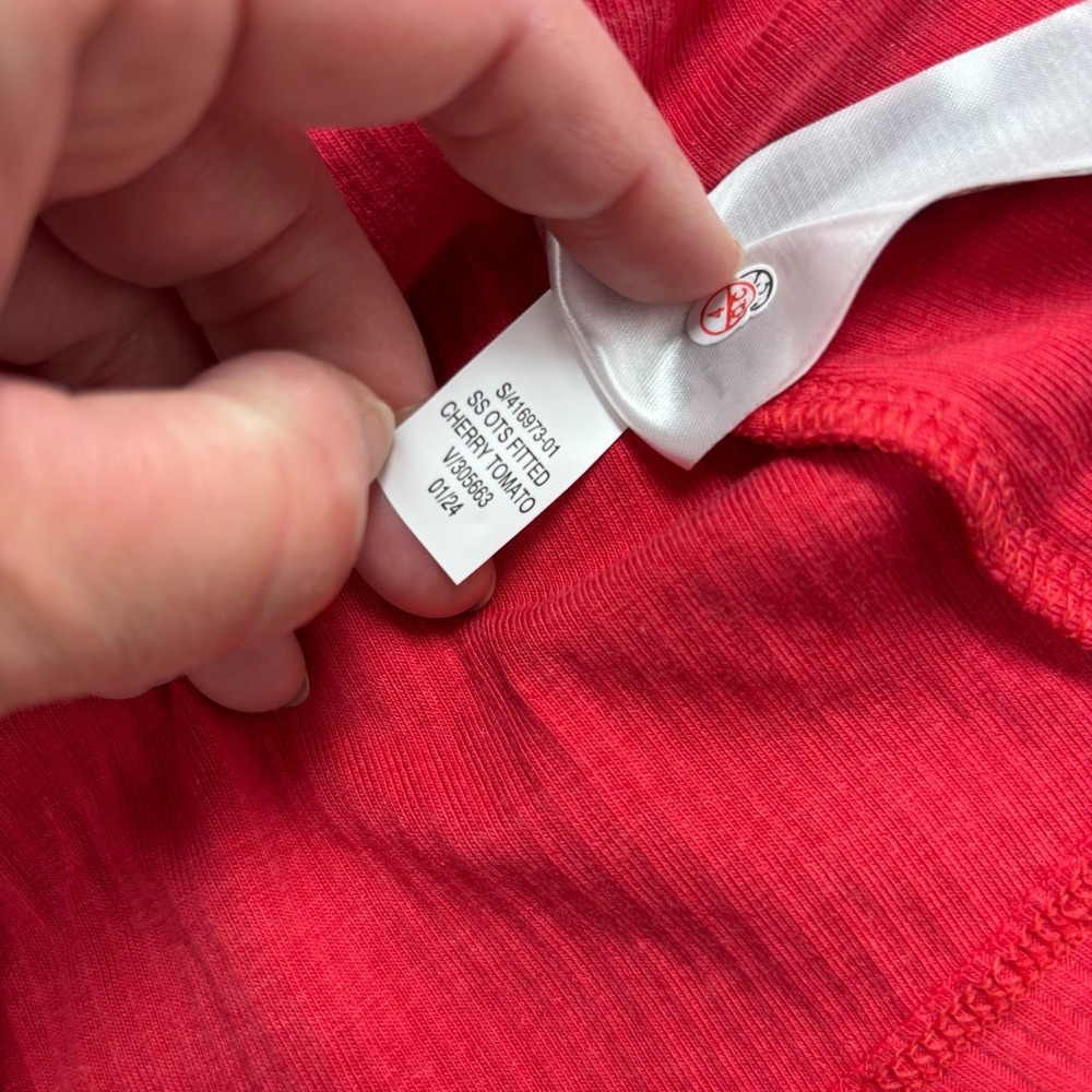 NWT Old Navy Women's L Red Off-Shoulder Ribbed Top Retro Baddie Date Night - Picture 5 of 7